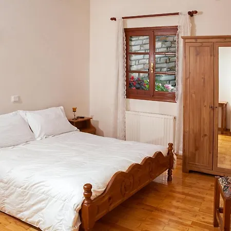 Elatos Country House *